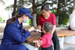 青島消防宣傳進公園 “防火秘籍”暖人心
